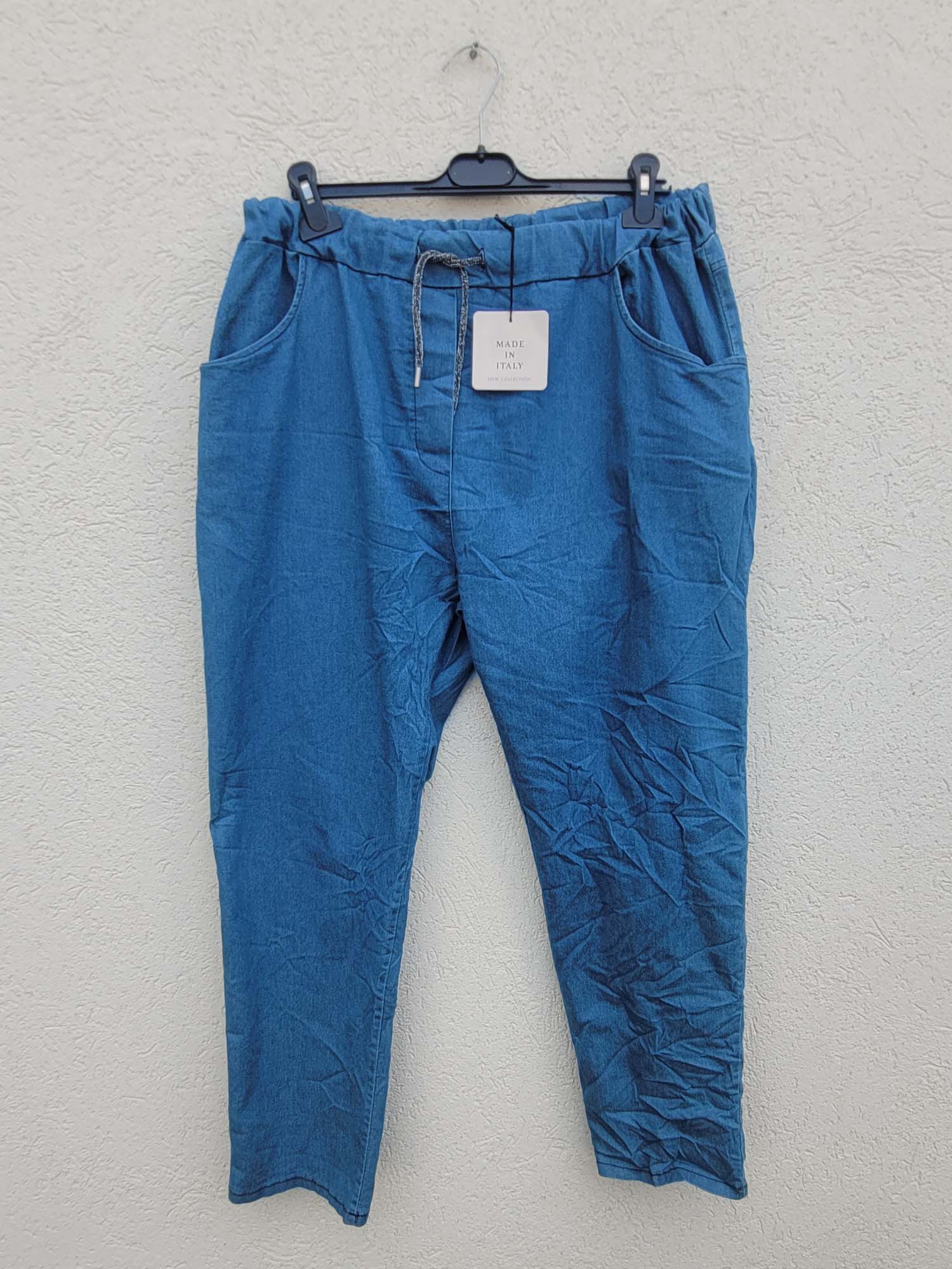 מכנסיים עם גומי ושרוך קשירה