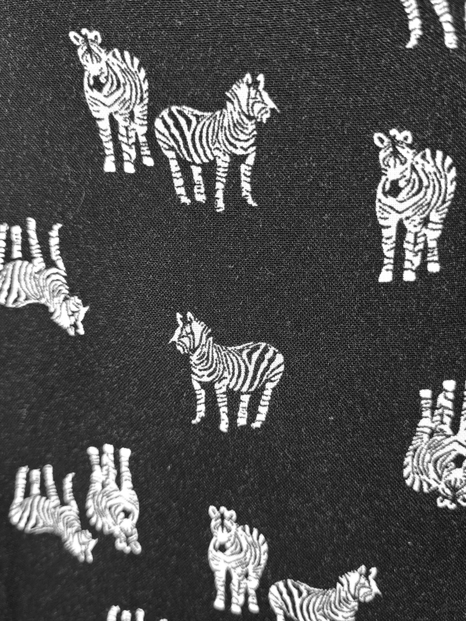 חולצה מכופתרת זברות