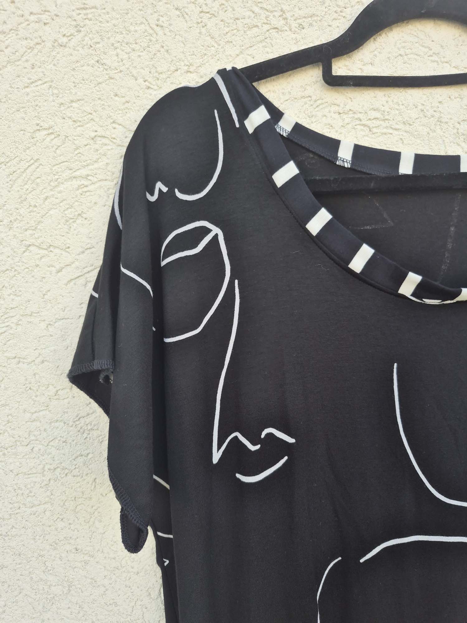 שמלת טריקו בשחור ולבן