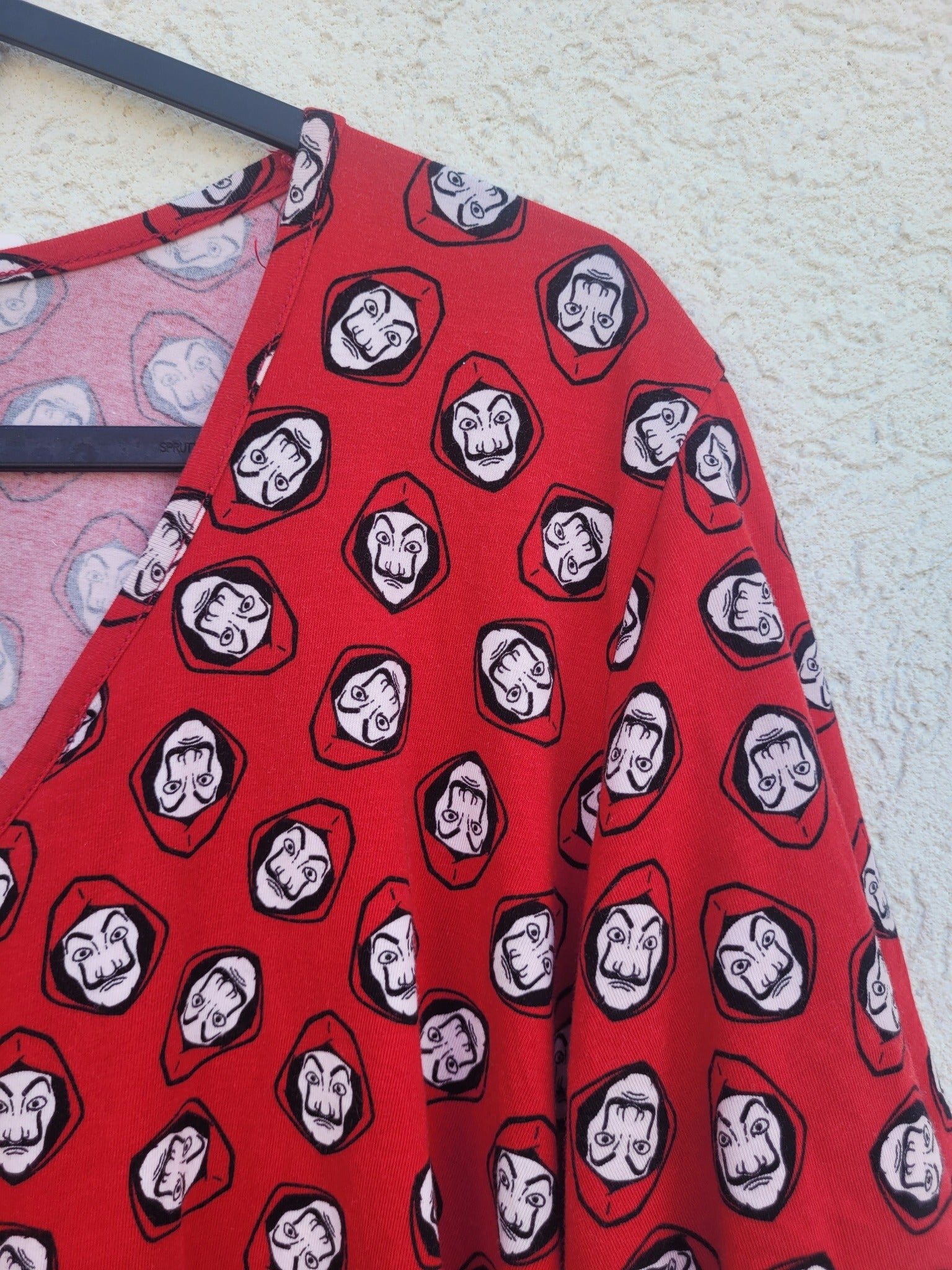 חולצה בגזרה A