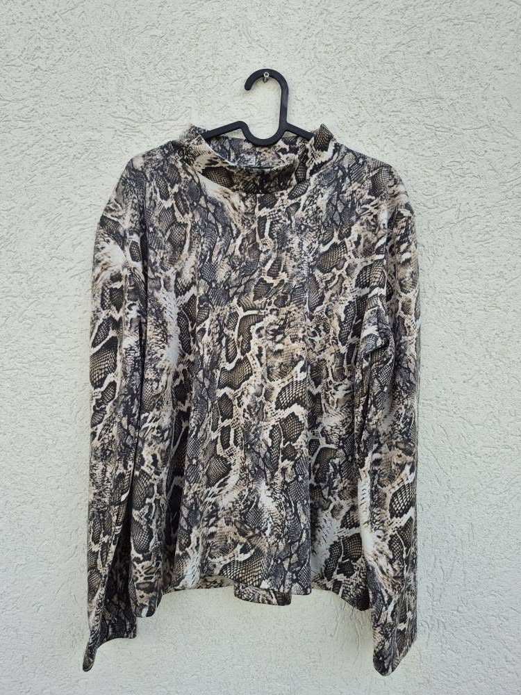 חולצת גולף מנוחשת