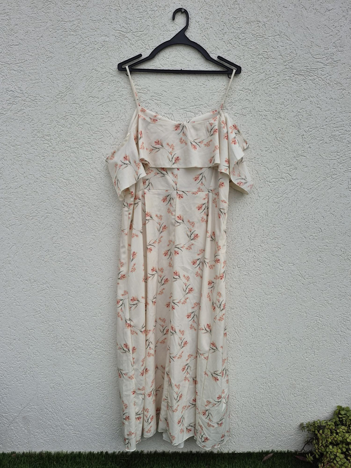 שמלה פרחונית Off Shoulder