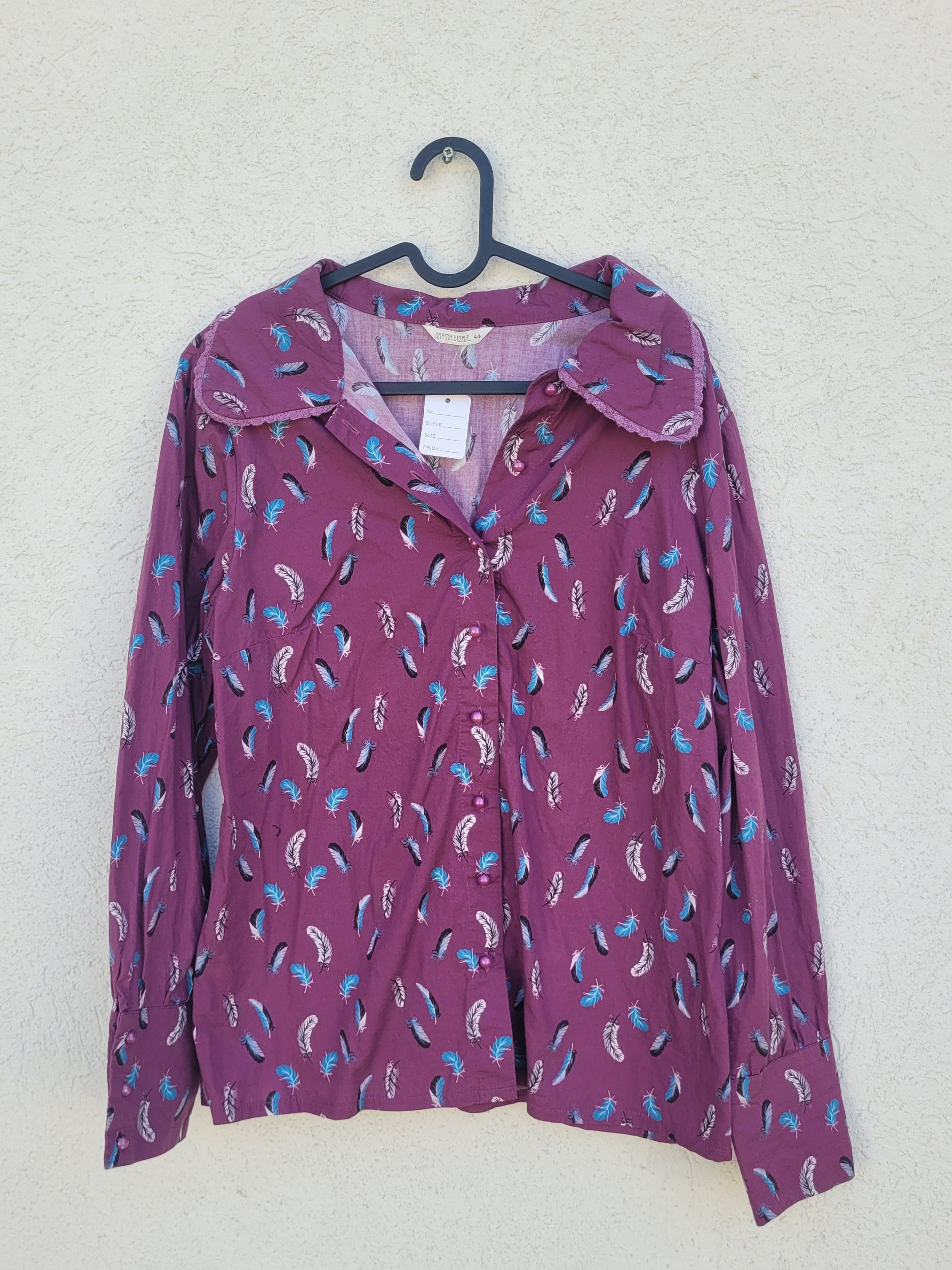 חולצה מכופתרת צווארון מעודן