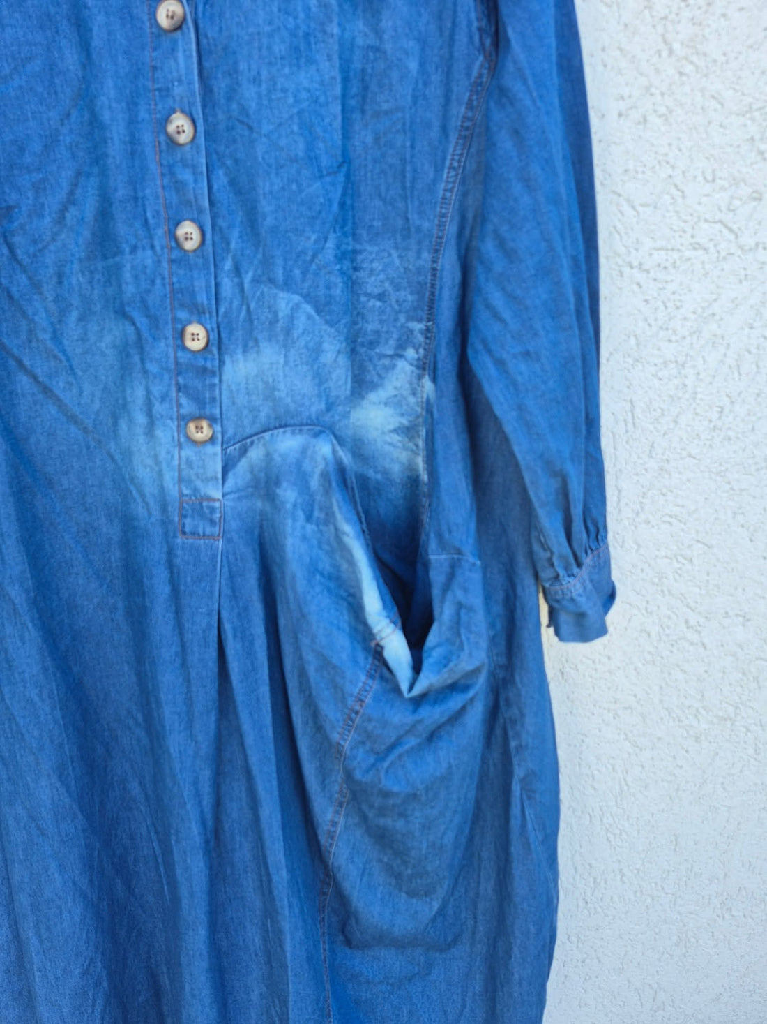 שמלת גינס חצי מכופתרת עם כיס אחד