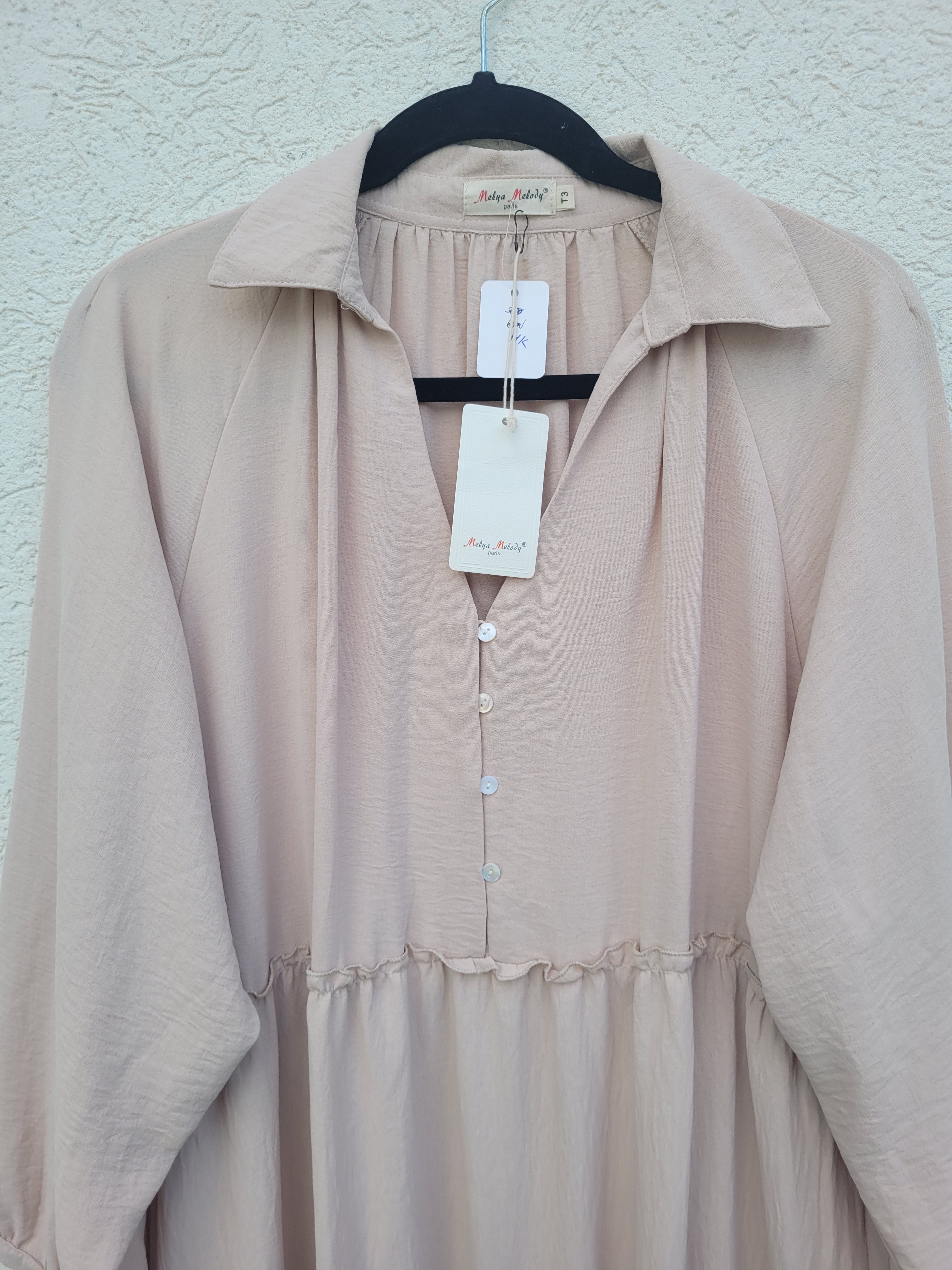 שמלת מקסי שכבות בהירה