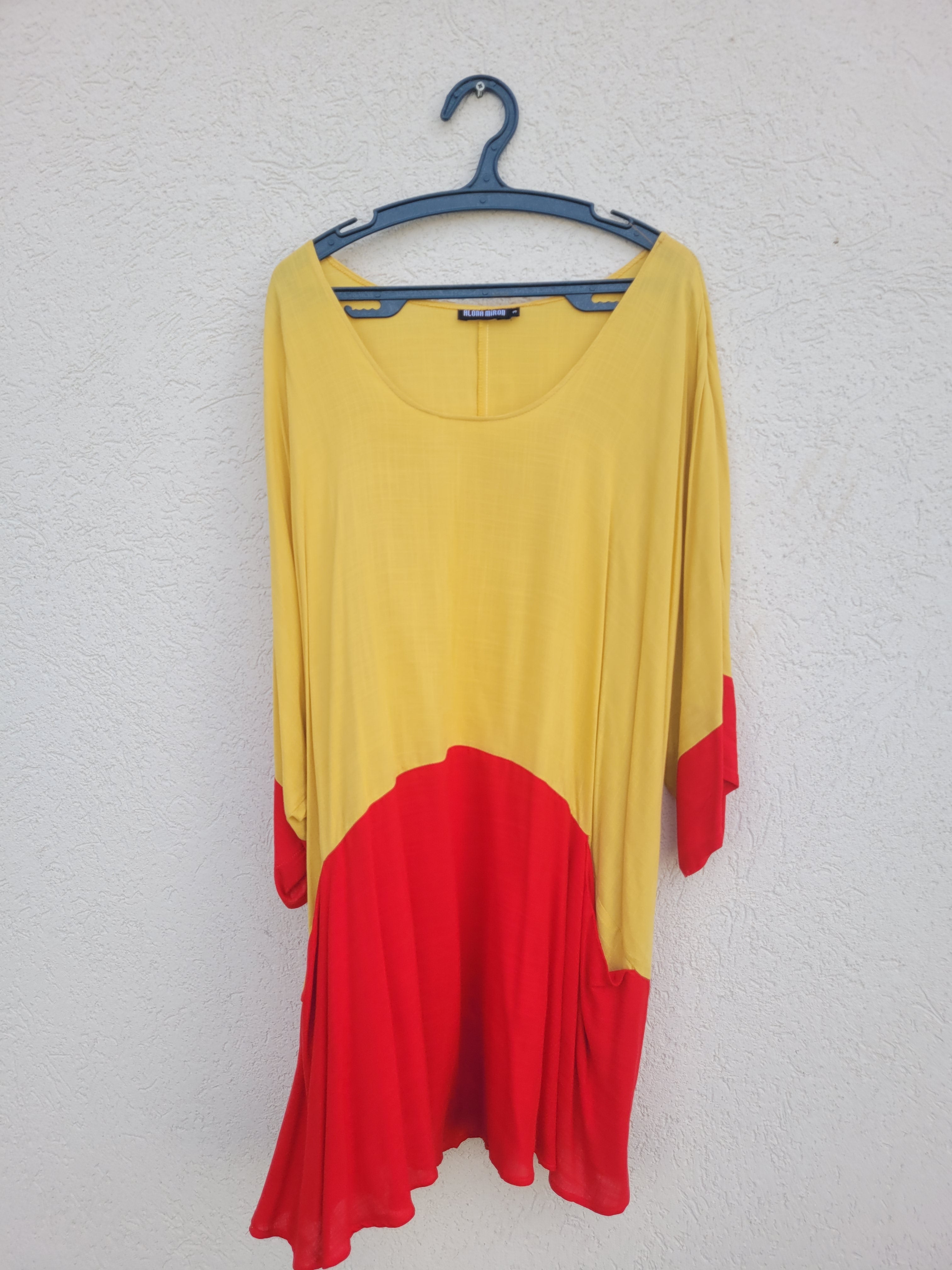 טוניקה בצהוב ואדום