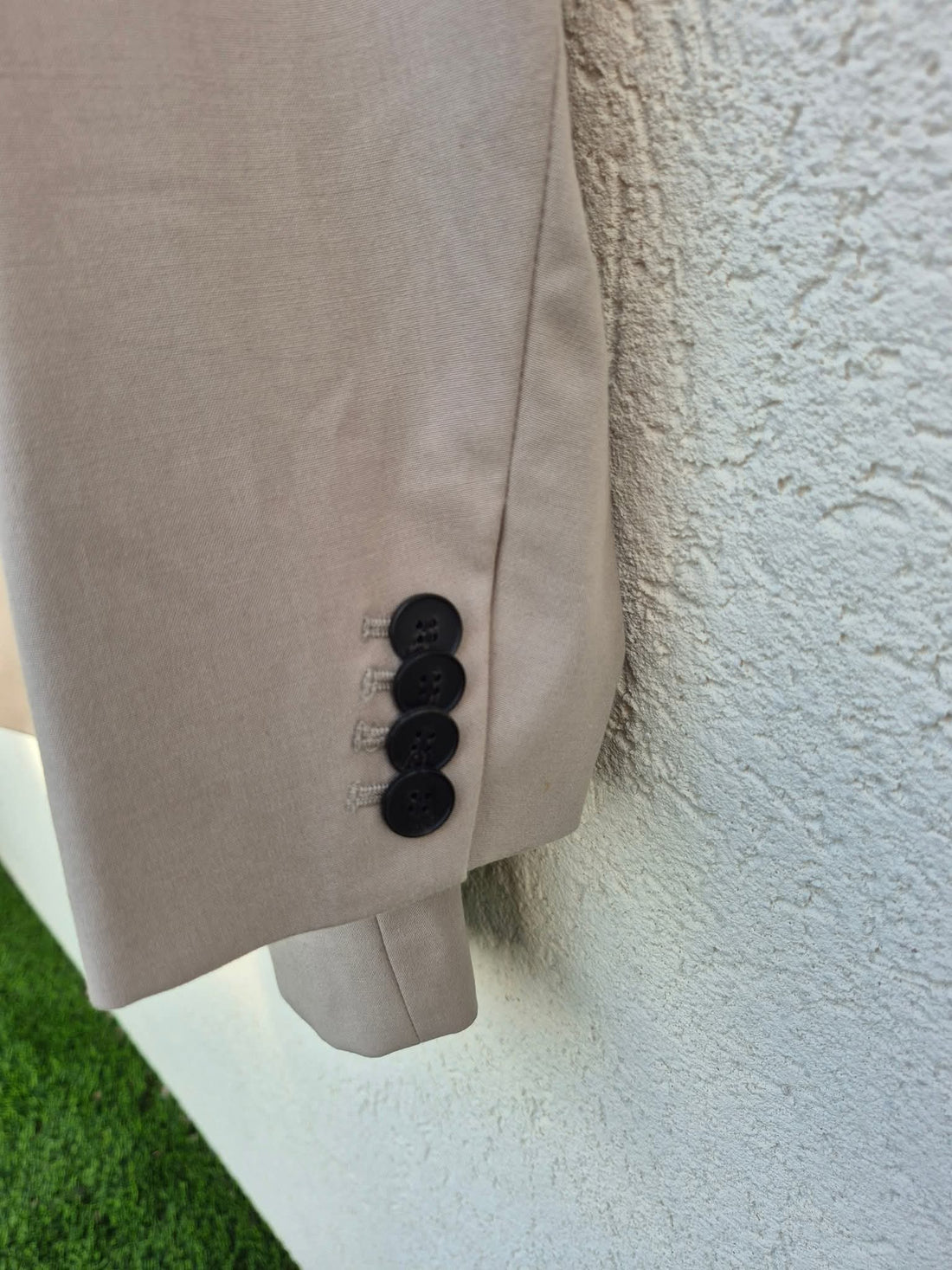 זקט ארוך מחויט בצבע אבן