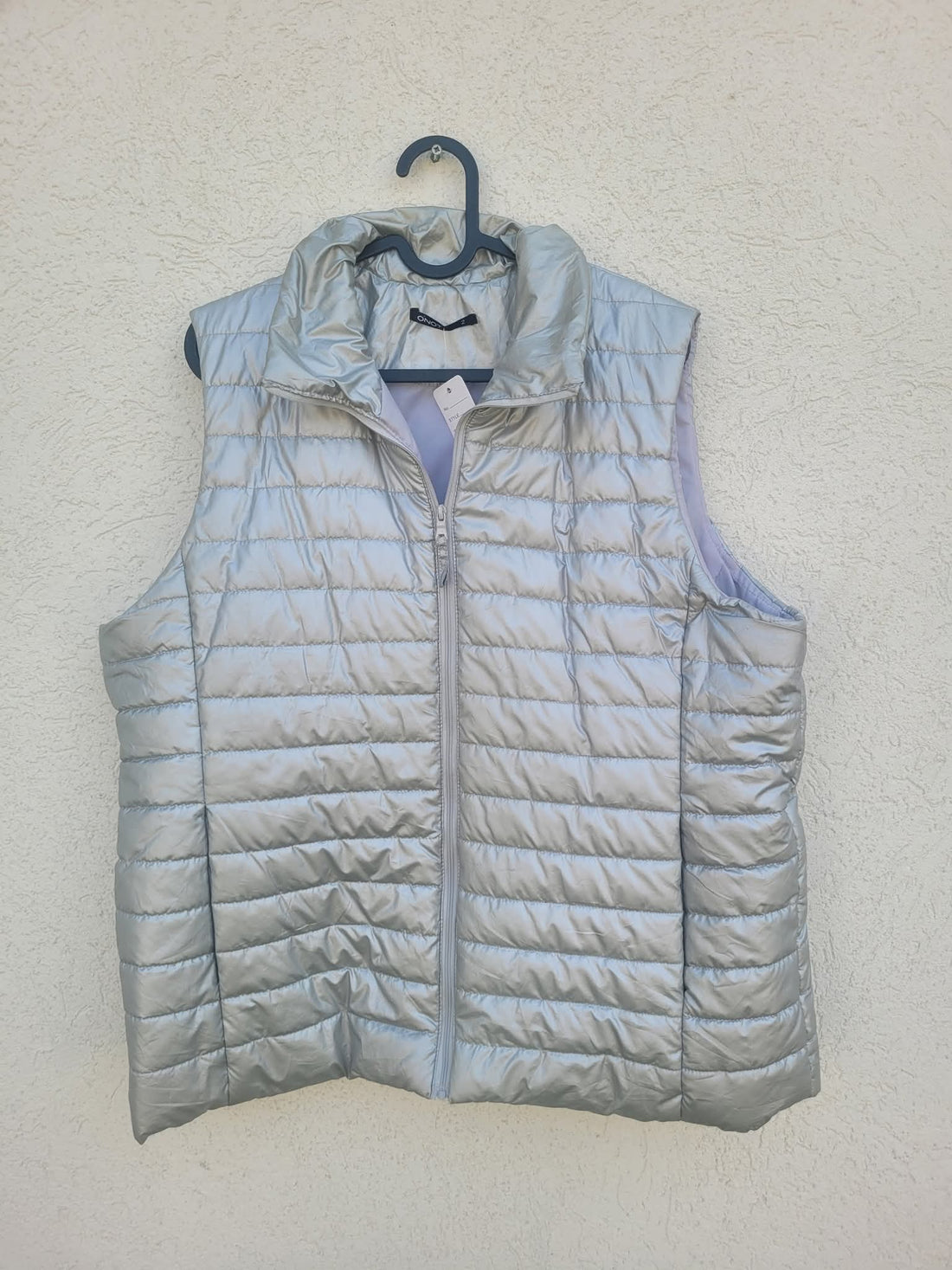 ווסט פוך כסוף עם רוכסן