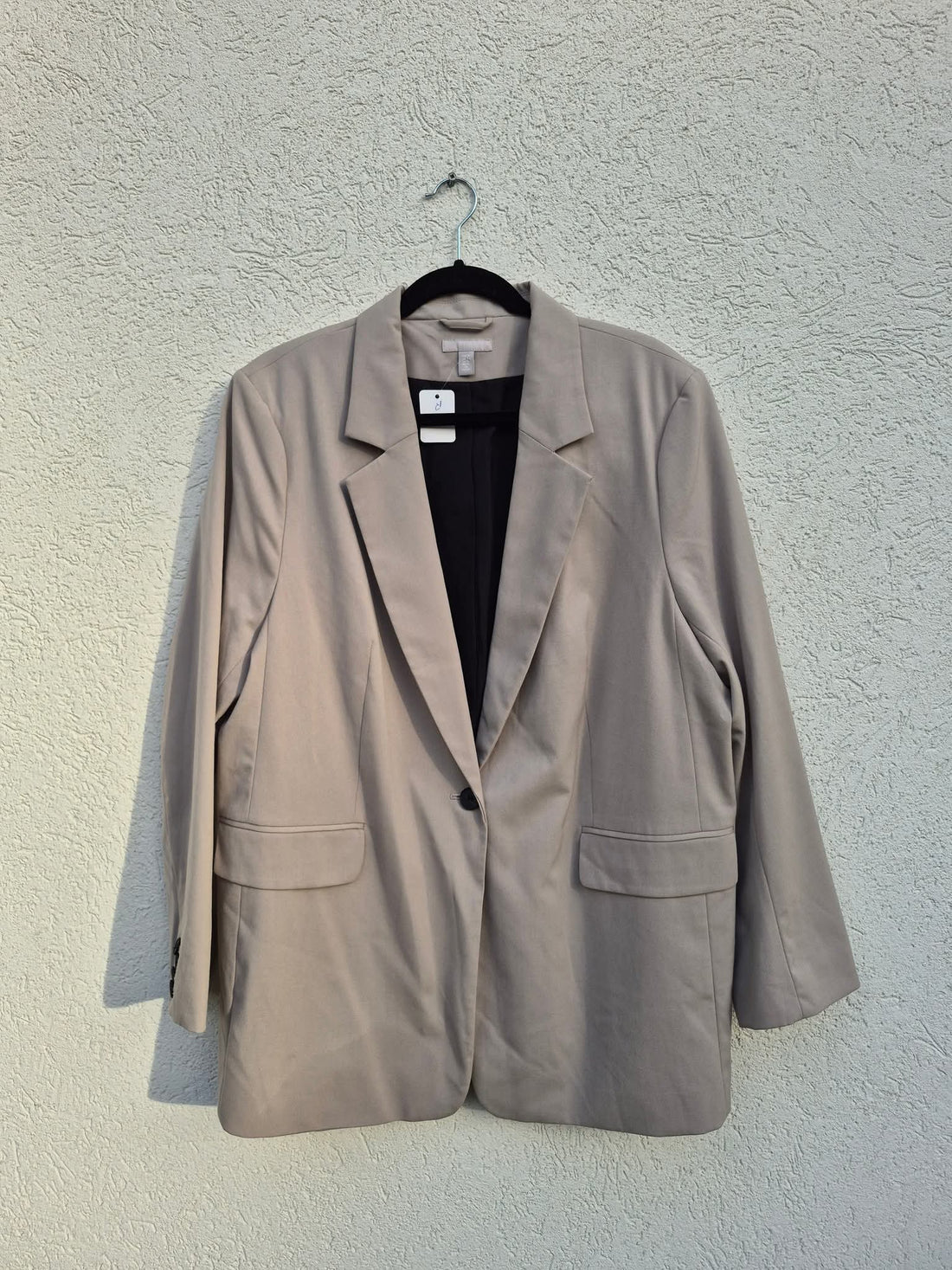 זקט ארוך מחויט בצבע אבן