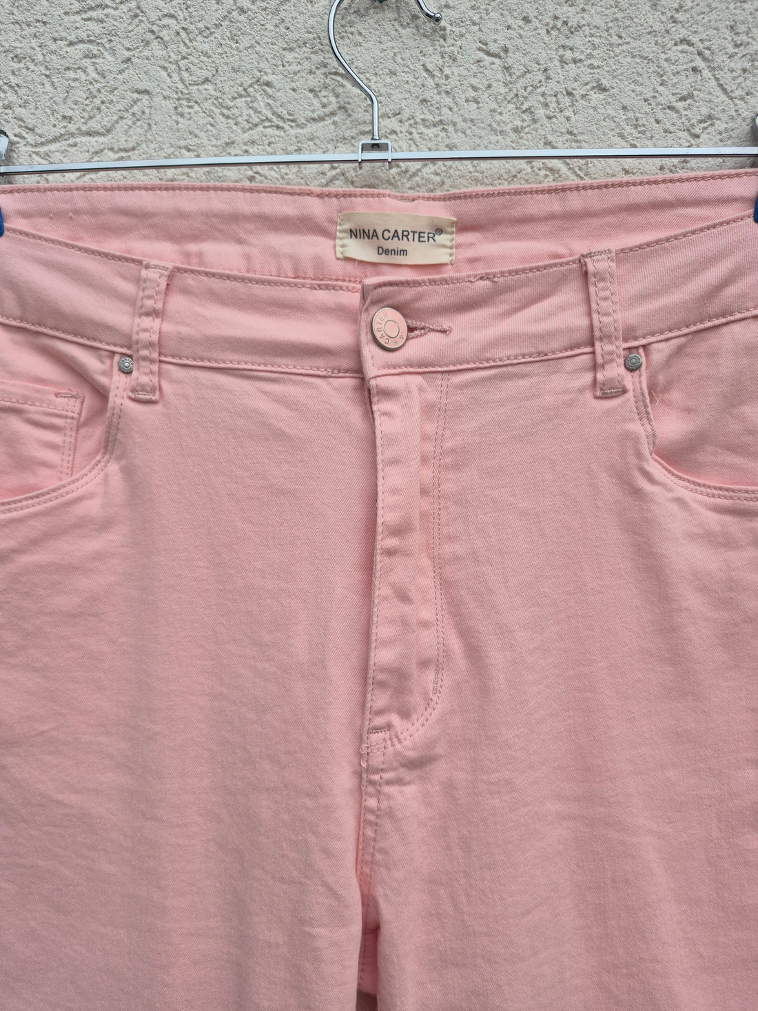 מכנסיים מחוייטים ורודים בהירים