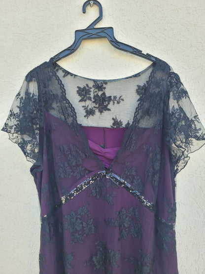 שמלת ערב תחרה בסגול ושחור