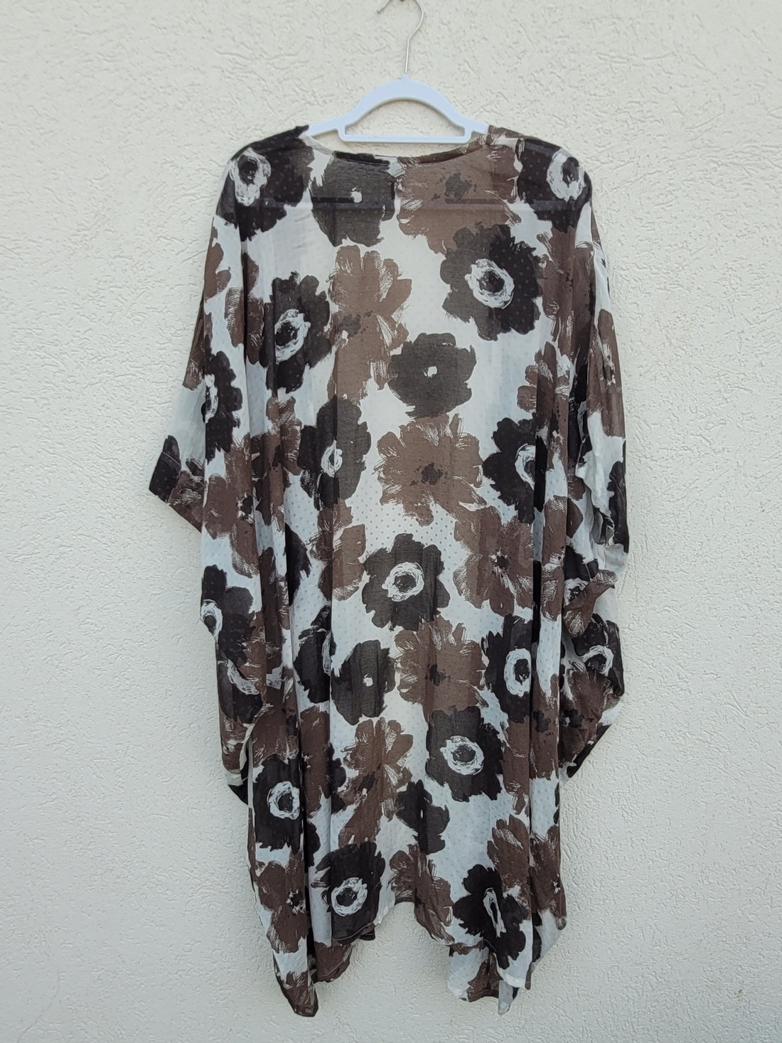 עליונית בצבעי אדמה