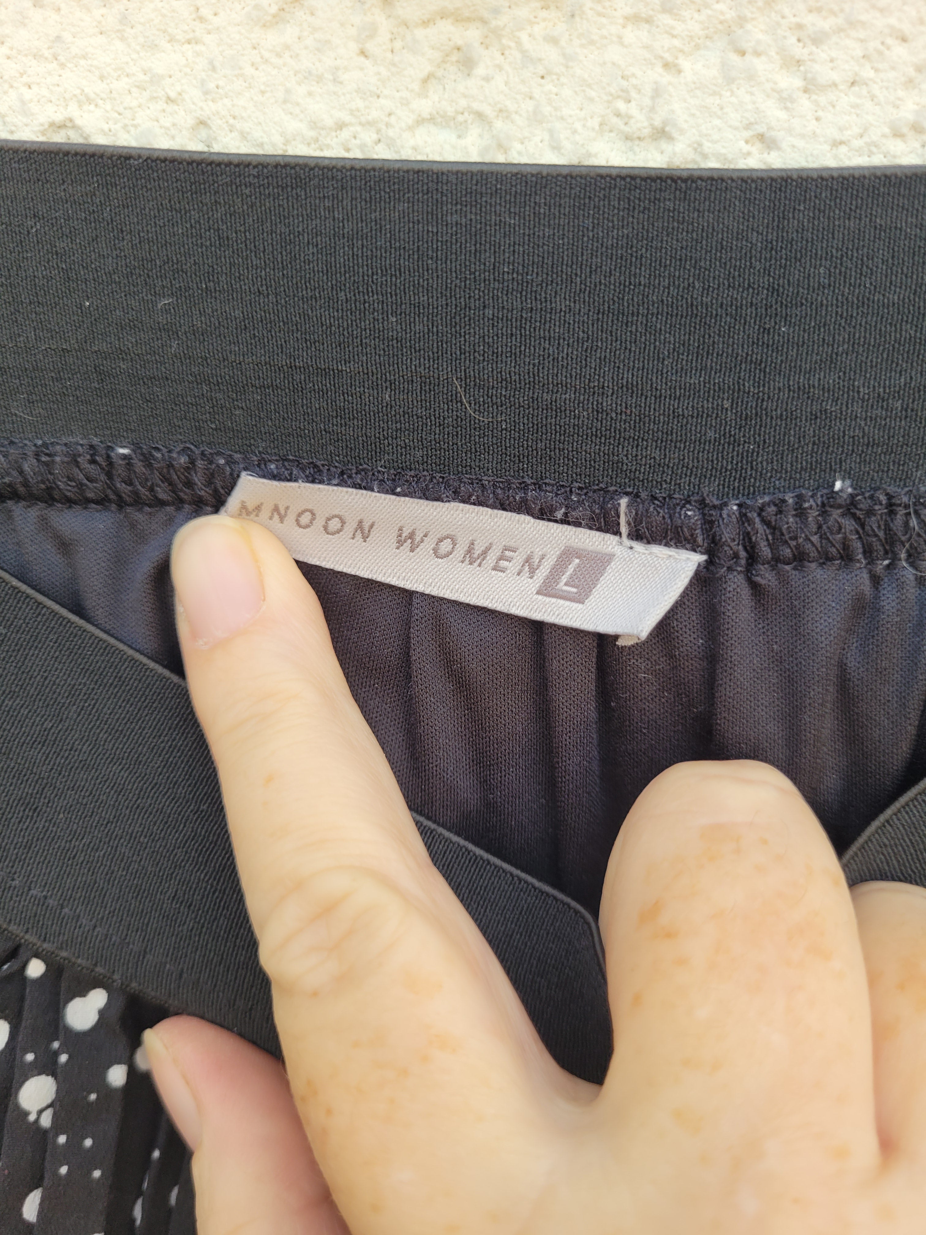 חצאית נקודות עם גומי