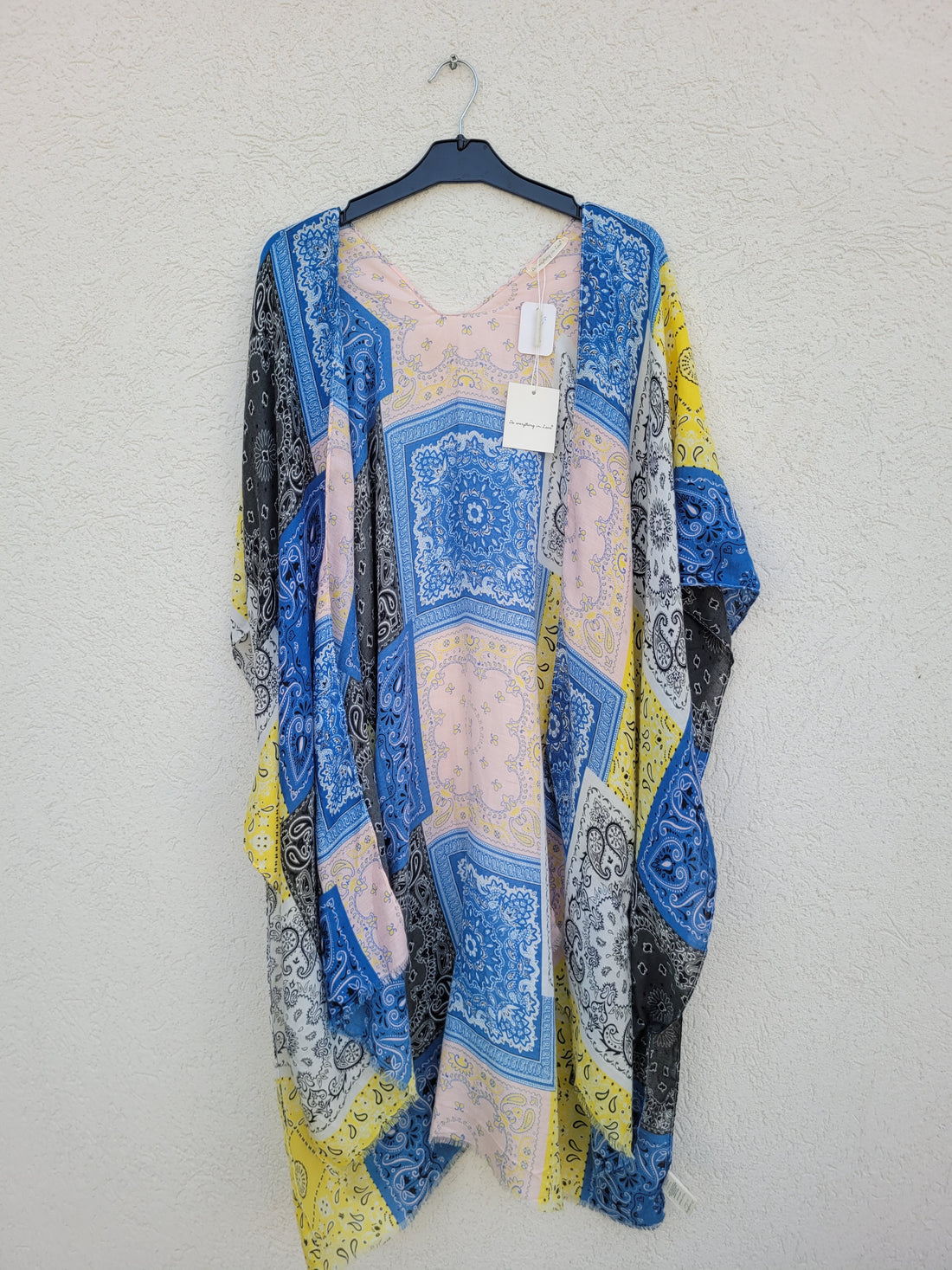 קימונו בהדפס בנדנה