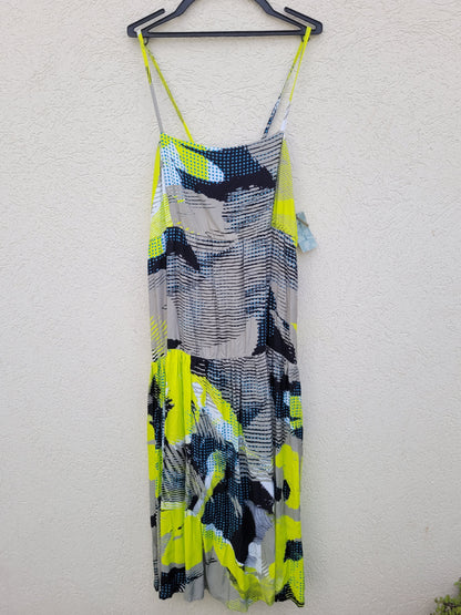 שמלה צבעונית עם גומי