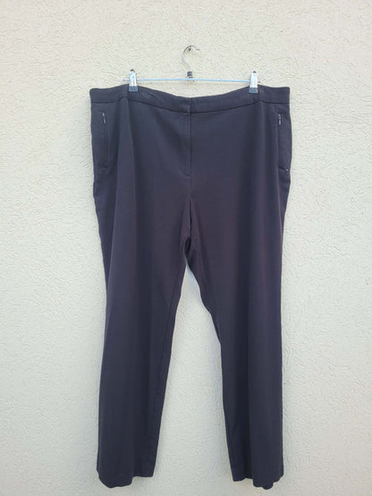 מכנסיים מחוייטים שחורים עם גומי בגב