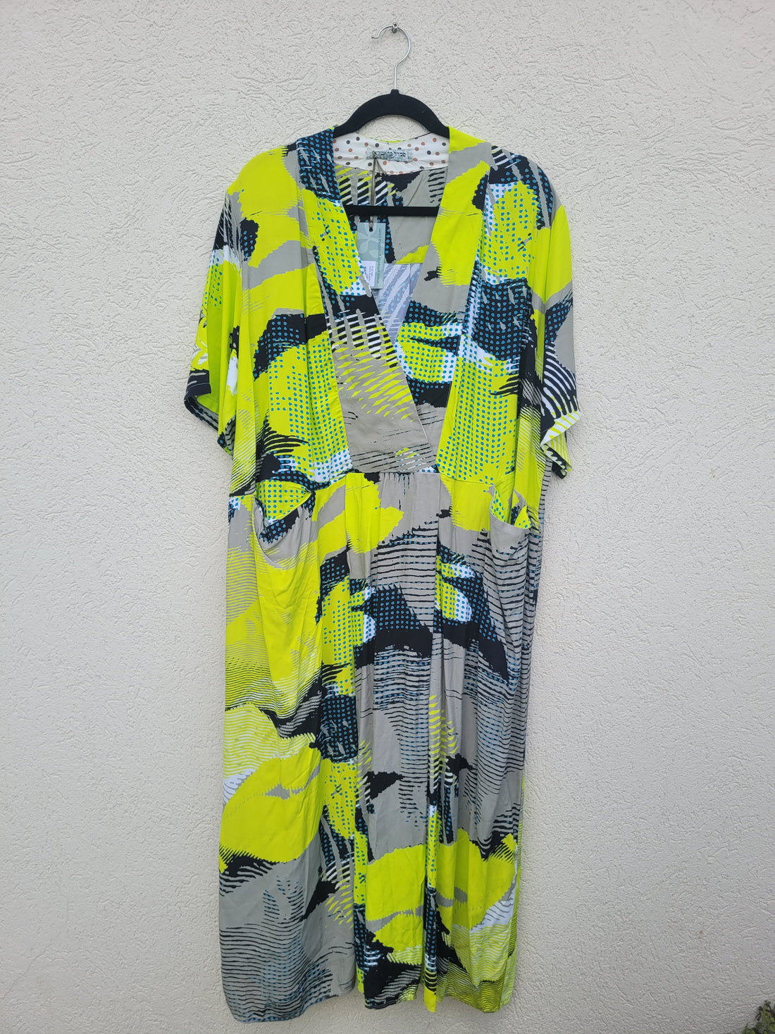 שמלה אוברסייזית צבעונית