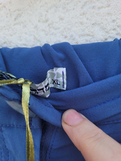 מכנסיים מחוייטים כחולים עם גומי בגב