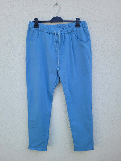 מכנסיים עם גומי ושרוך קשירה