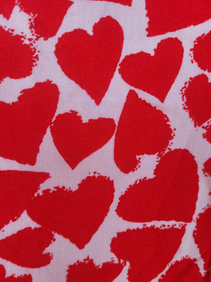 חולצה מכופתרת לבבות אדום לבן