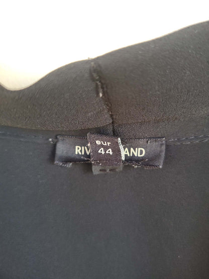 חולצת מעטפת שחורה