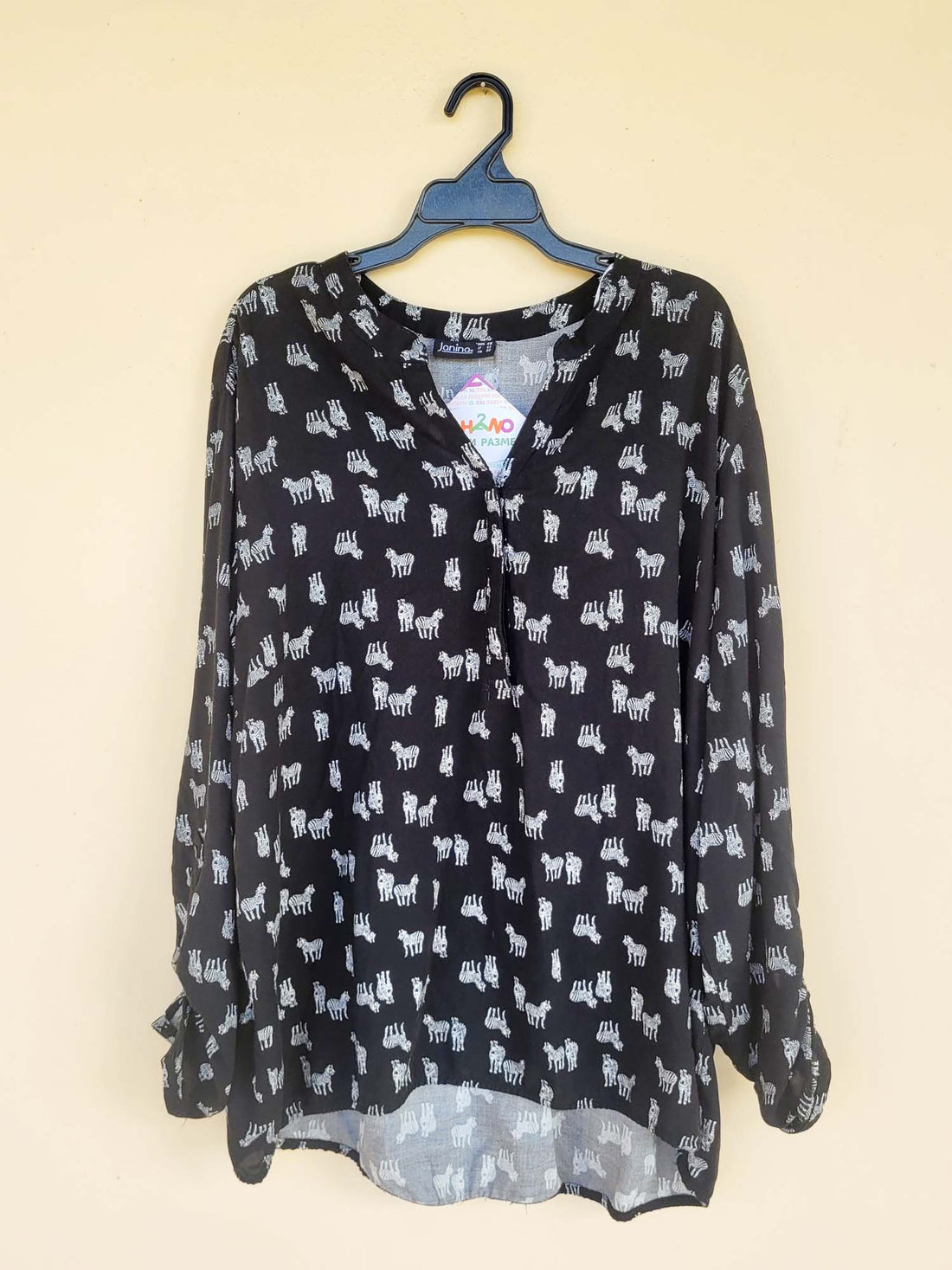 חולצה מכופתרת זברות