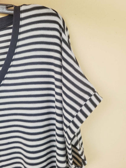 חולצת סריג פסים כחול ולבן