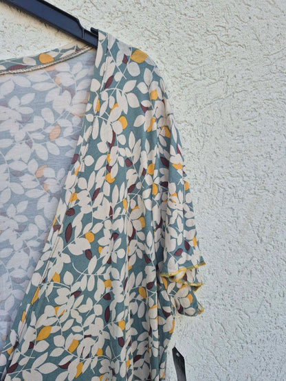 שמלה פרחונית מעטפת