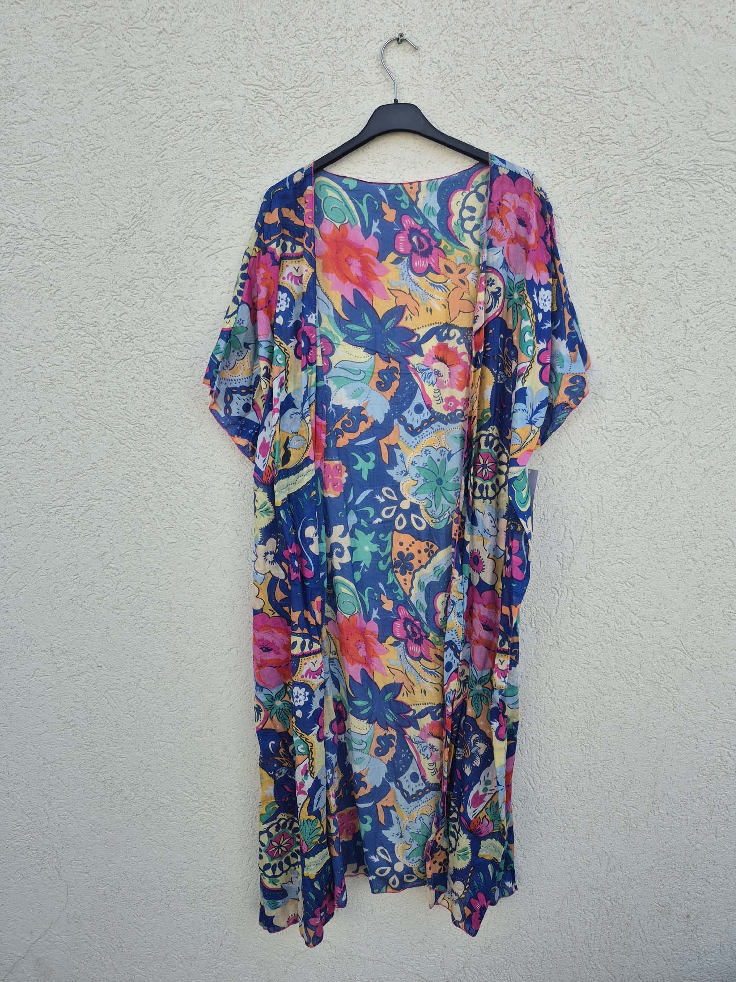 עליונית ארוכה דקיקה צבעונית