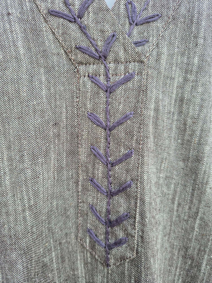 שמלת גלביה עם רקמה אפורה