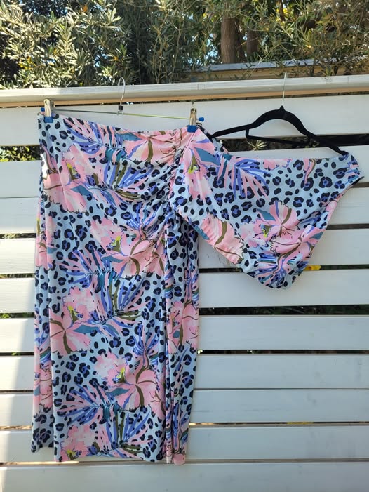 חליפת ערב צבעונית