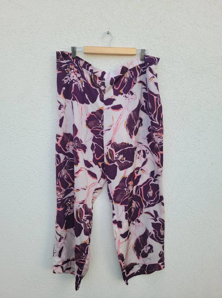 מכנסי בד פרחוניים עם גומי