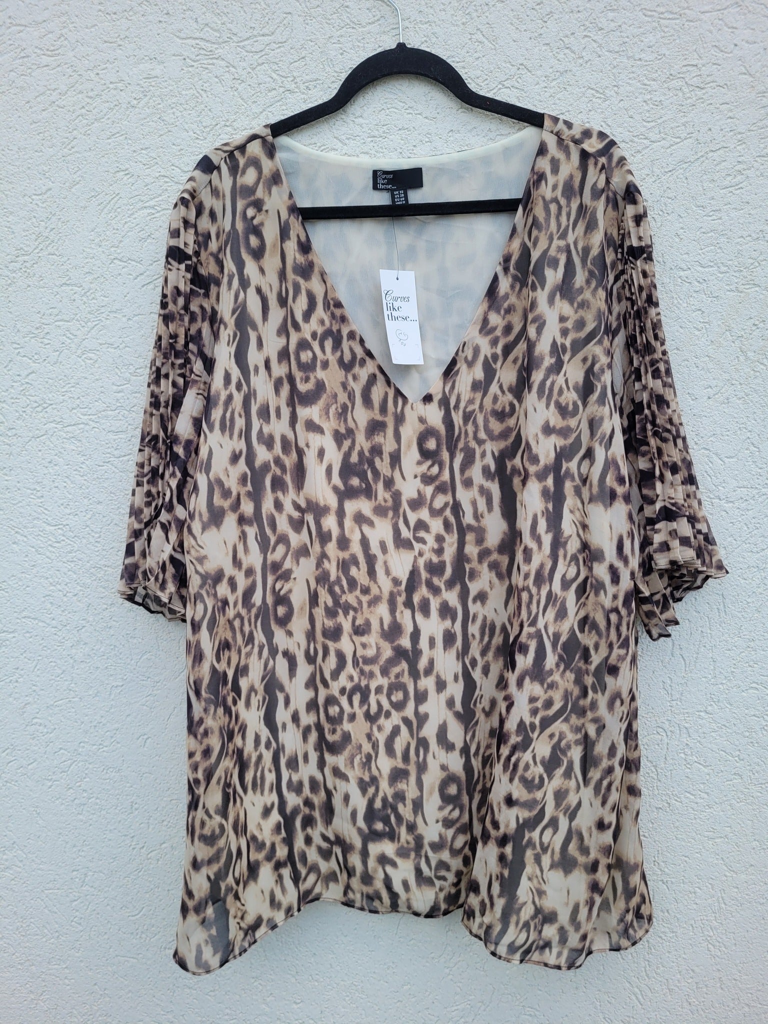 חולצה מנומרת