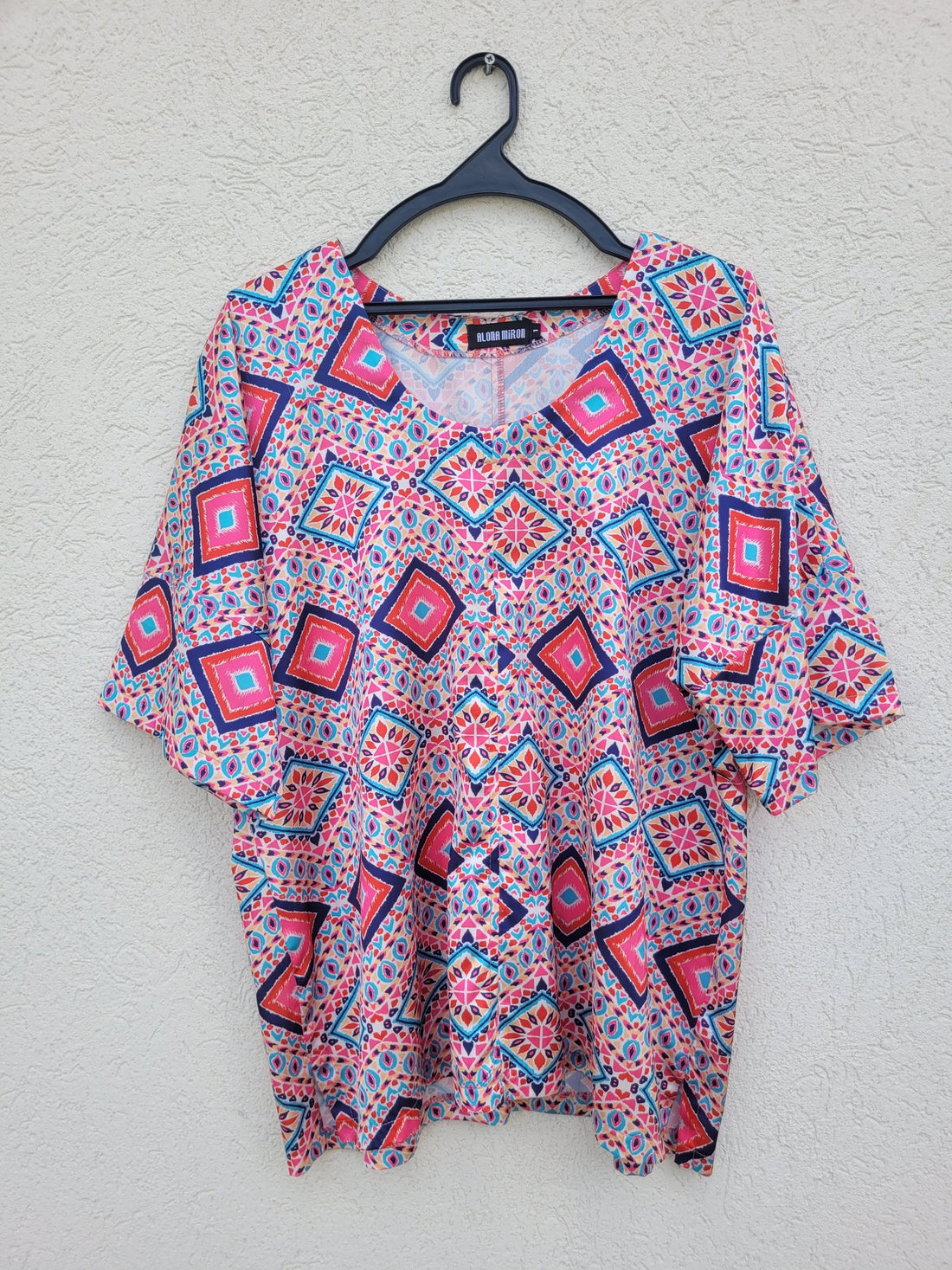 חולצה קצרה צבעונית