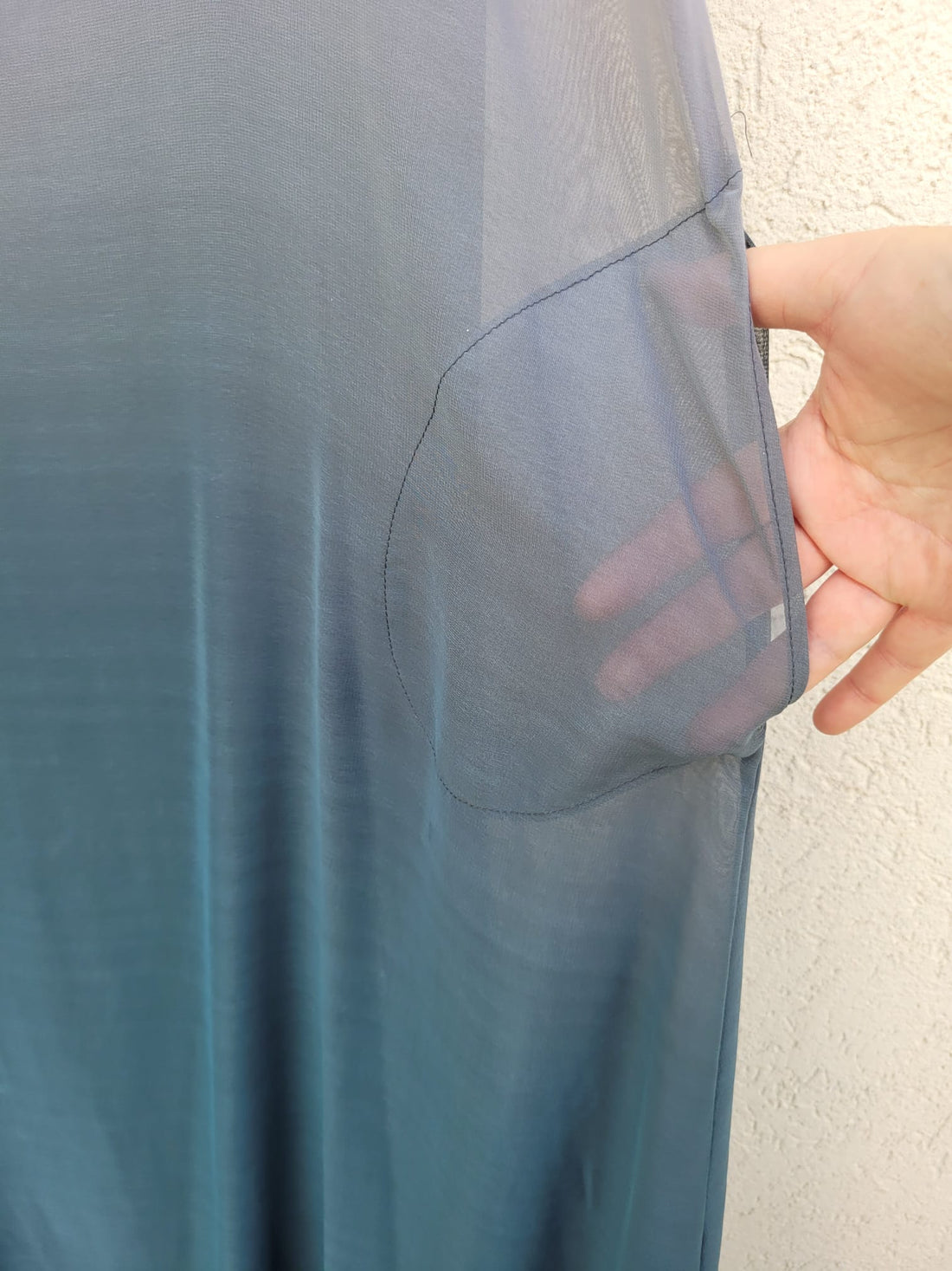 שמלת שיפון בגווני אפור ורוד