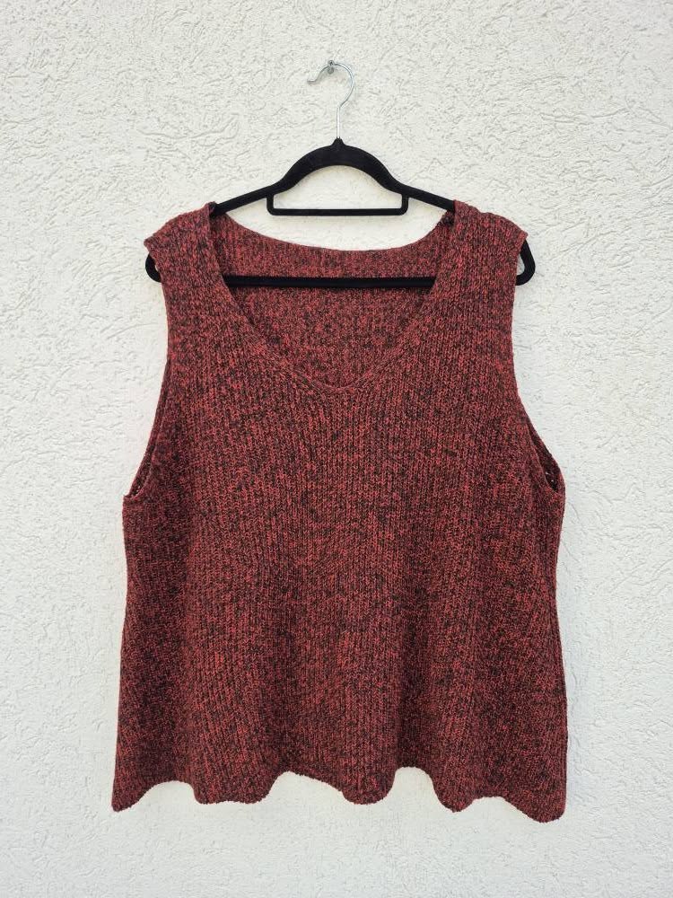 אפודה באדום ושחור