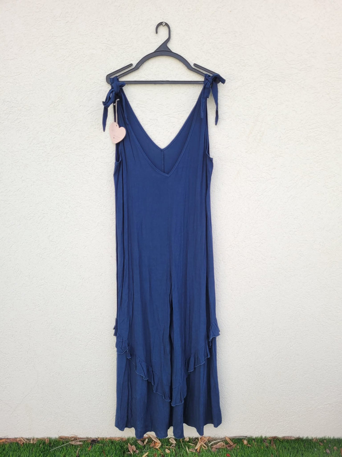 אוברול כחול מתרחב