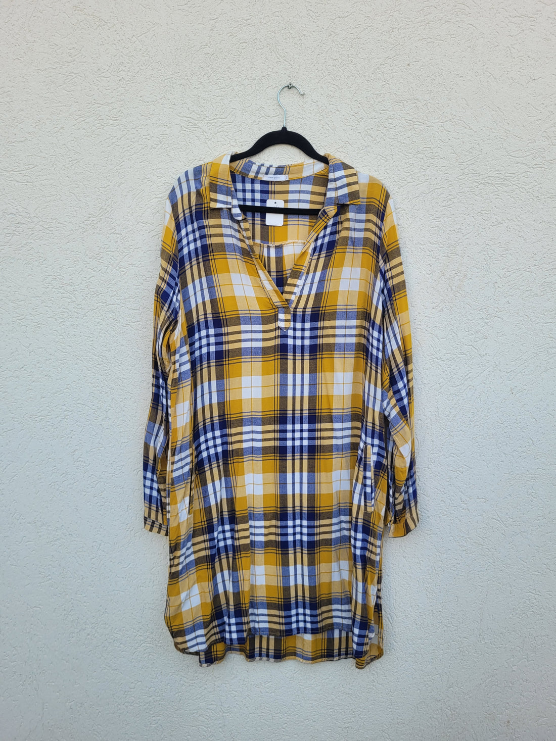 שמלה משובצת חצי מכופתרת