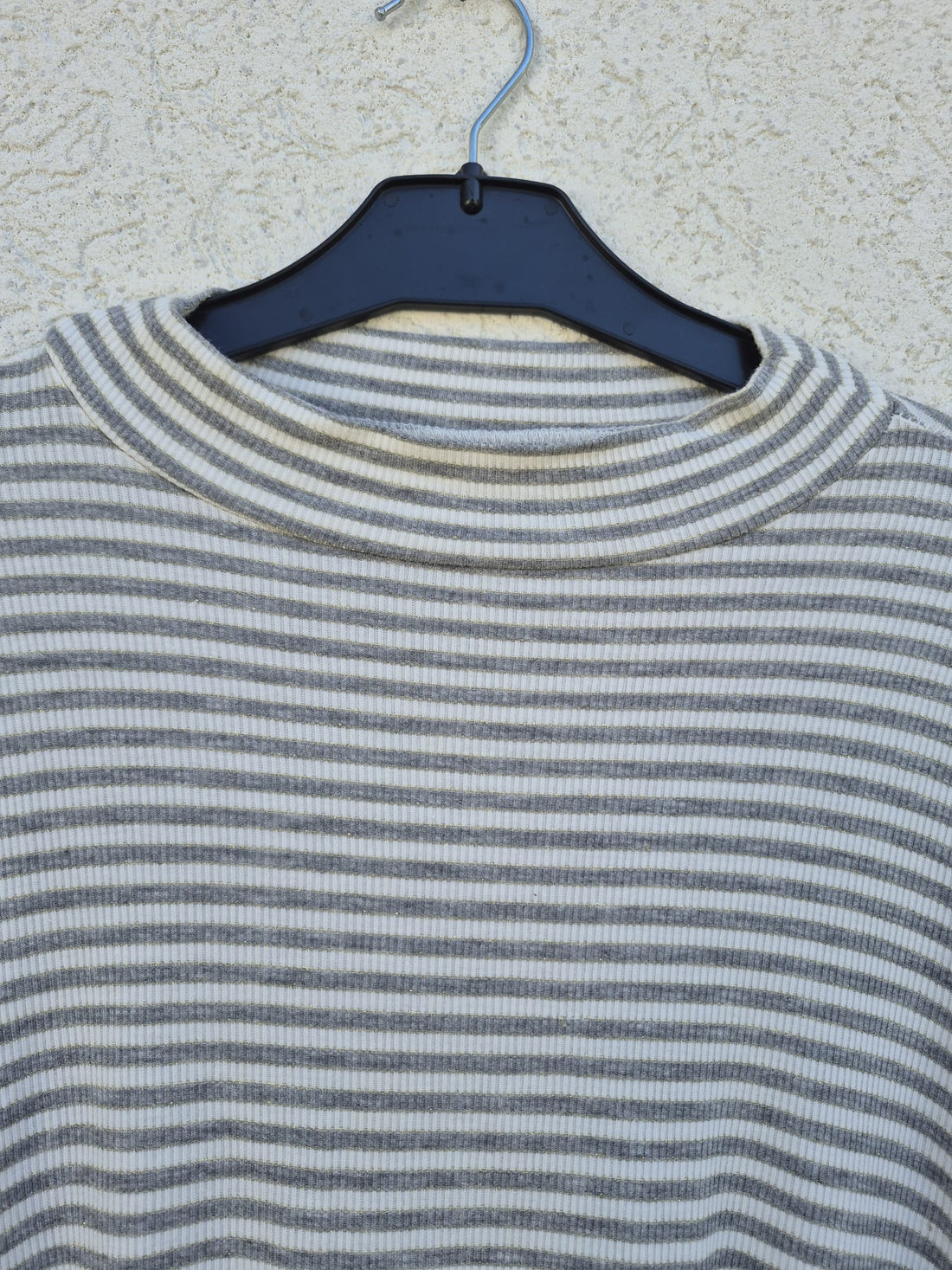 שמלת ריב פסים לבן ואפור