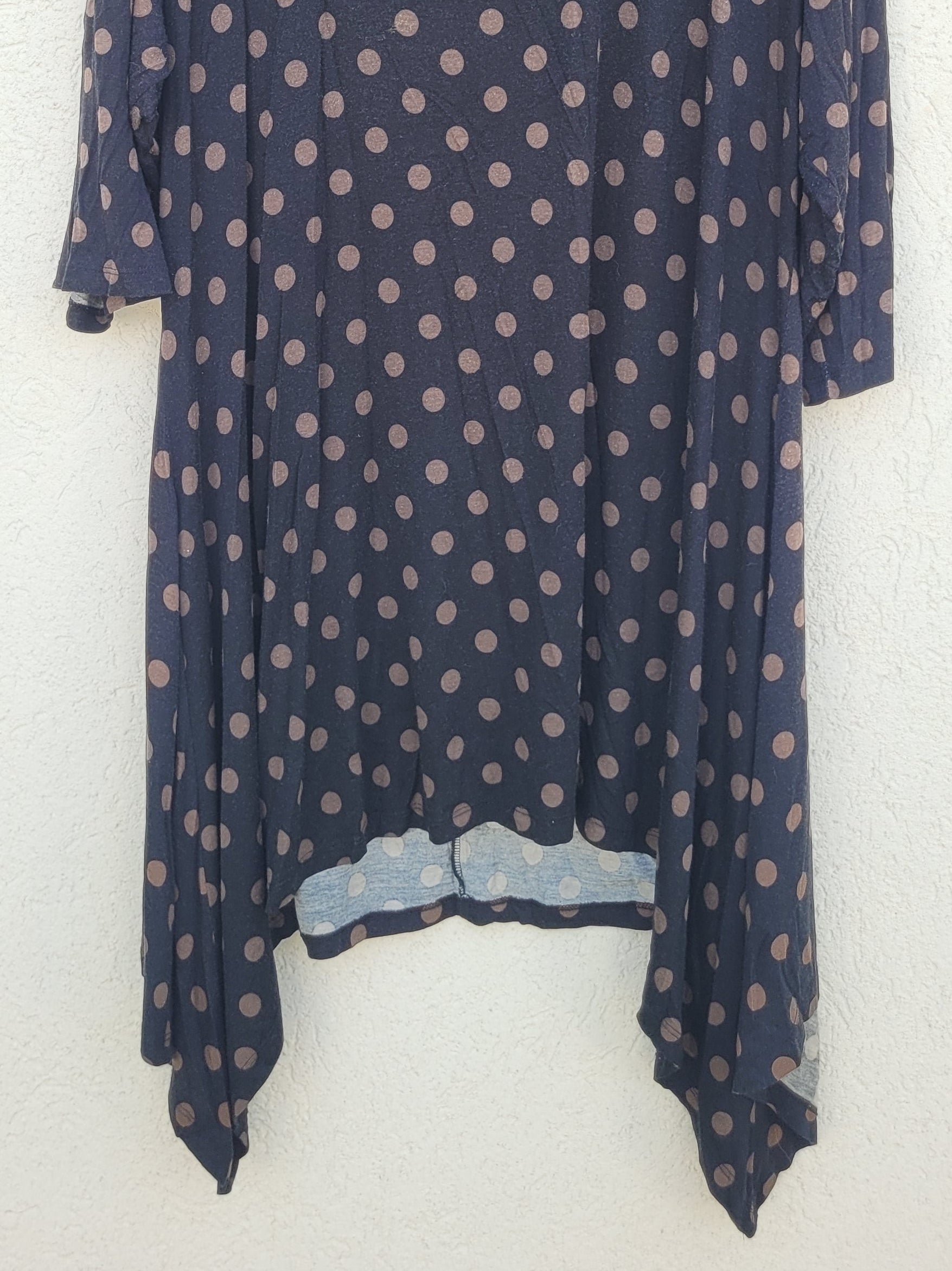 טוניקת טריקו נקודות