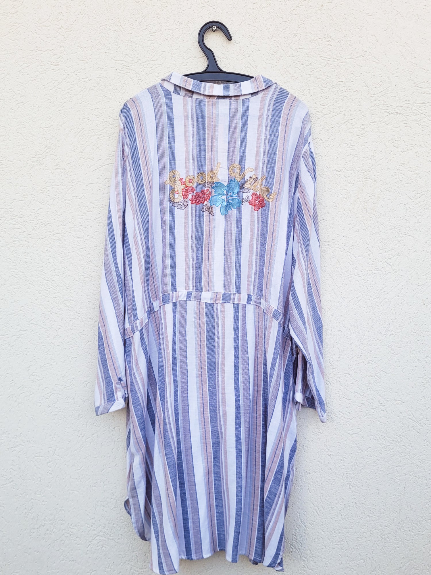 שמלת מידי פסים