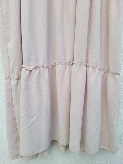 שמלת מקסי שכבות בהירה