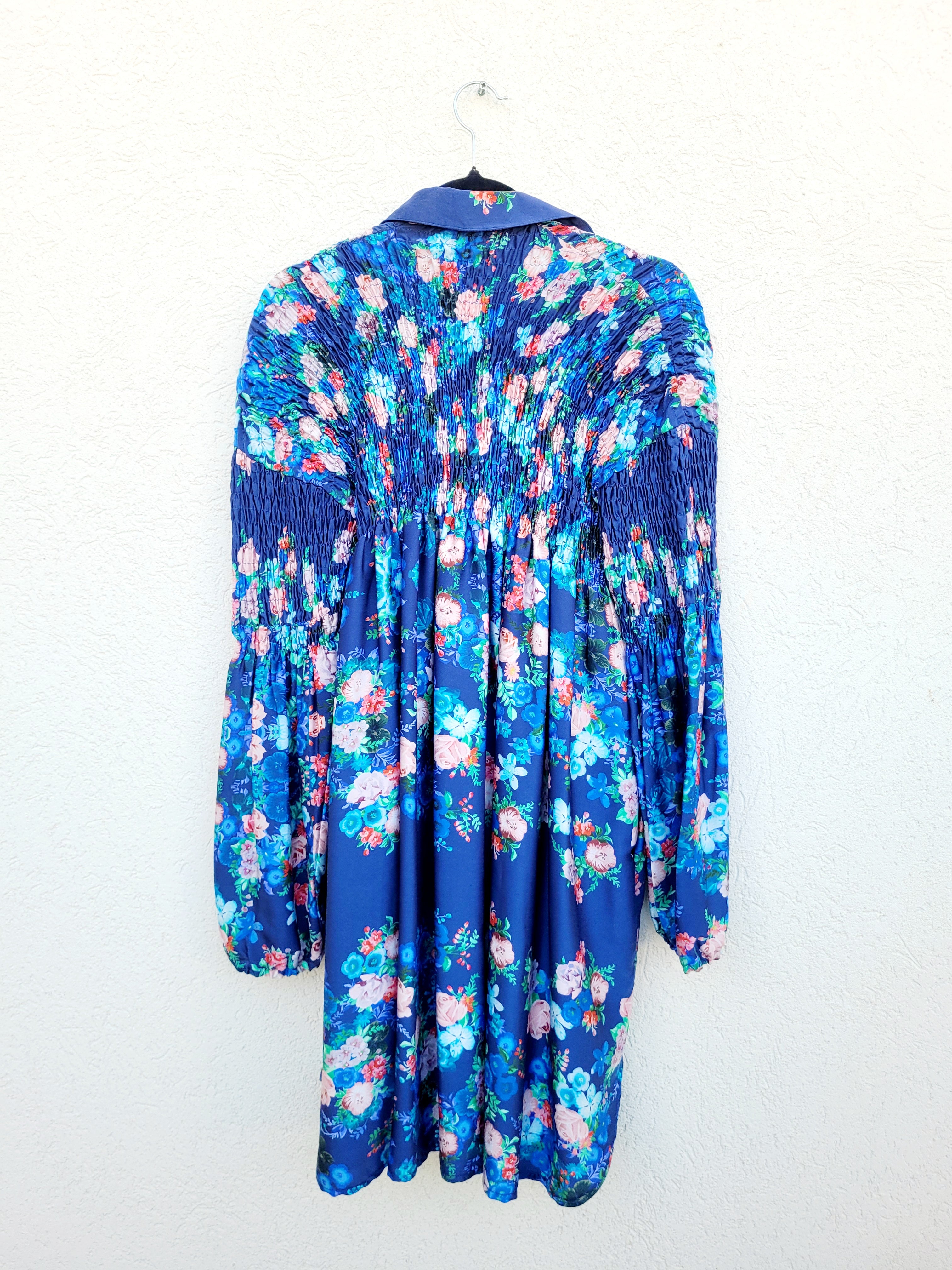 שמלת כיווצים פרחונית