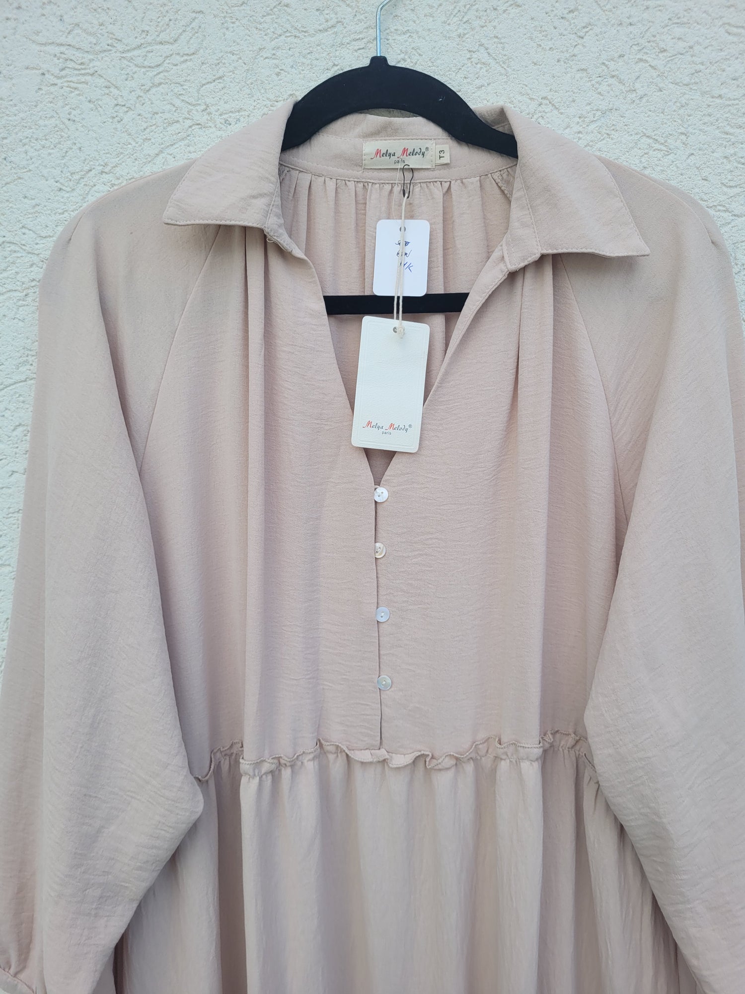 שמלת מקסי שכבות בהירה