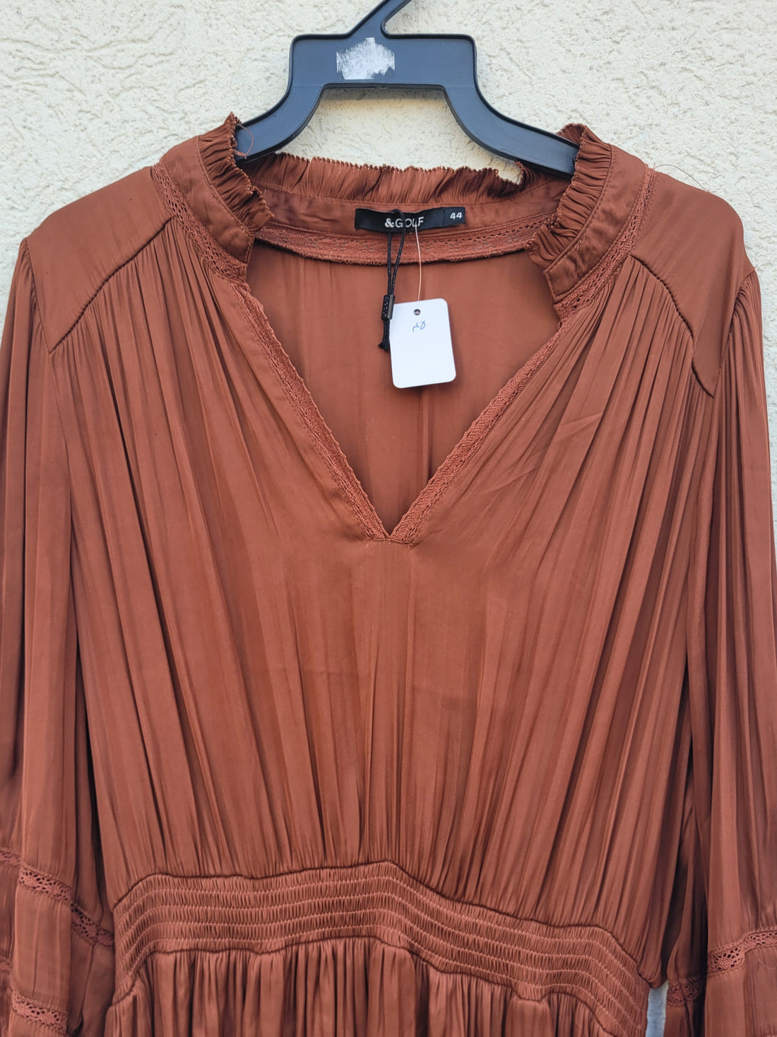 שמלה בצבע בריק