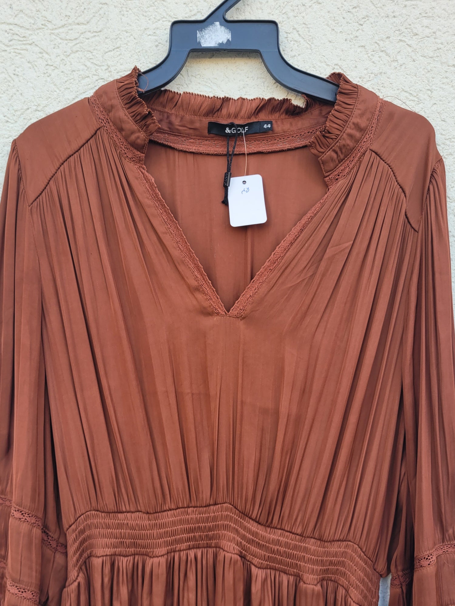 שמלה בצבע בריק