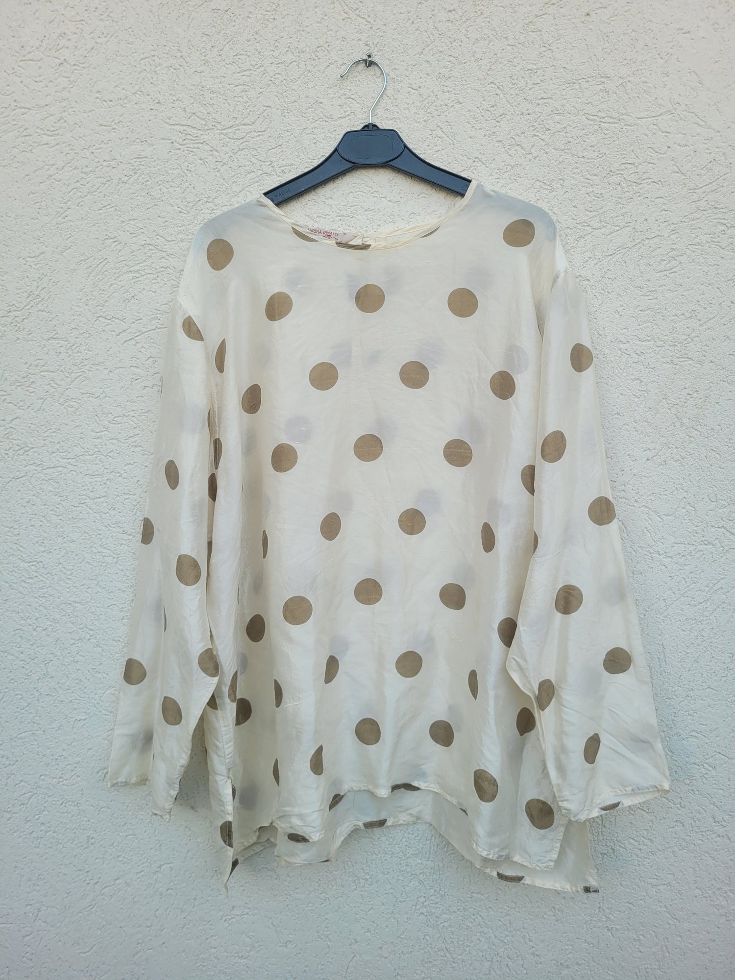 חולצת משי נקודות