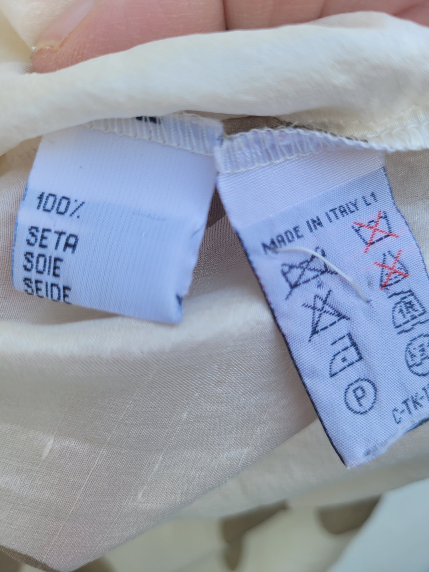 חולצת משי נקודות