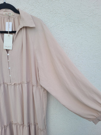 שמלת מקסי שכבות בהירה