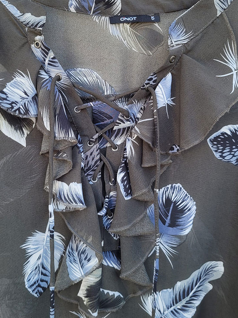 חולצת שיפון נוצות